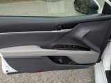 Used 2022 Toyota Camry SE image 6