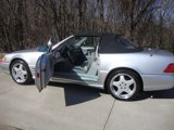 Used 2001 Mercedes-Benz SL 500 image 4