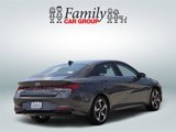 Used 2023 Hyundai Elantra Limited image 4
