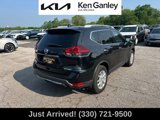 Used 2018 Nissan Rogue SV w/ Sun & Sound Touring Package image 5