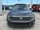 Used 2022 Volkswagen Jetta SEL image 2