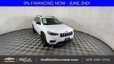 Used 2023 Jeep Cherokee Altitude Lux image 2