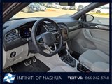 Used 2022 Volkswagen Tiguan SE R-Line image 5