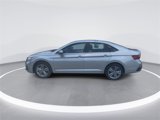 Used 2023 Volkswagen Jetta SE image 4