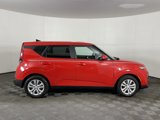 Used 2022 Kia Soul LX image 5