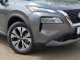 Used 2021 Nissan Rogue SV w/ Premium Package image 3