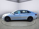 Used 2023 Volkswagen Jetta SE image 4