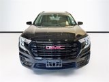 Used 2024 GMC Terrain SLE w/ Driver Convenience Package image 2