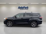 Used 2016 Toyota Highlander XLE image 4