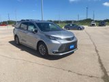 New 2025 Toyota Sienna XLE image 3