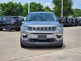 Used 2018 Jeep Compass Sport image 2