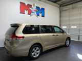 Used 2011 Toyota Sienna image 3