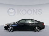 Used 2023 Hyundai Elantra Limited image 2