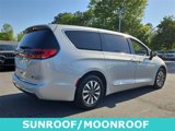 Certified 2023 Chrysler Pacifica Limited image 3