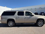 Used 2008 GMC Yukon XL Denali image 4
