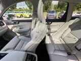 Used 2022 Volvo XC60 B5 Inscription w/ Advanced Package image 3