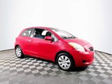 Used 2008 Toyota Yaris 2-Door Hatchback image 3