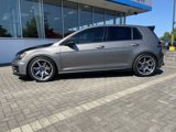 Used 2017 Volkswagen Golf R 4-Door image 2