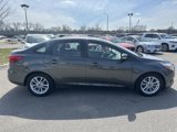 Used 2017 Ford Focus SE w/ Cold Weather Package image 4