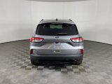 Used 2022 Ford Escape SE w/ SE Sport Appearance Package image 4