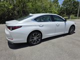 Used 2022 Lexus ES 350 w/ Premium Package image 3