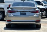 Used 2020 Lexus ES 300h w/ Luxury Package image 6