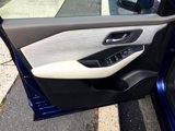 Used 2023 Nissan Rogue SV image 5