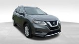 Used 2020 Nissan Rogue SV image 4