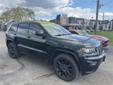 Used 2018 Jeep Grand Cherokee Altitude image 3