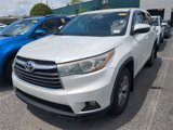 Used 2016 Toyota Highlander LE image 2