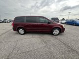 Used 2016 Dodge Grand Caravan American Value Package w/ UConnect Hands-Free Group image 4