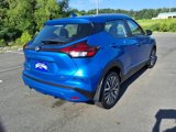 Used 2023 Nissan Kicks SV image 3