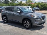 Used 2021 Nissan Rogue SV image 2