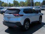 Used 2021 Nissan Rogue SV image 3