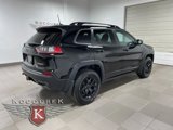 Used 2022 Jeep Cherokee Trailhawk image 6