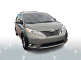 Used 2014 Toyota Sienna XLE image 3