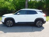 Used 2024 Chevrolet TrailBlazer LT image 2