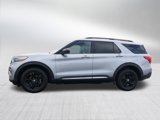 Used 2023 Ford Explorer XLT w/ Equipment Group 202A image 6