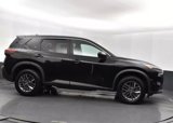 Used 2023 Nissan Rogue S image 4