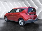 Used 2022 Kia Soul LX image 3