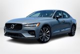 Used 2022 Volvo S60 B5 Momentum image 3
