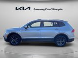 Used 2023 Volkswagen Tiguan SE image 4