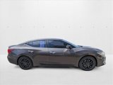 Used 2016 Nissan Maxima Platinum image 4
