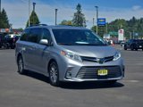 Used 2018 Toyota Sienna XLE Premium image 2