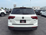 Certified 2022 Volkswagen Tiguan SE image 5