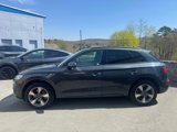 Used 2020 Audi Q5 2.0T Premium w/ Titanium Sport Package image 2