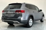 Used 2018 Volkswagen Atlas SE image 2
