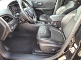 Used 2019 Jeep Cherokee Latitude Plus w/ Comfort/Convenience Group image 3