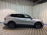 Certified 2022 Volkswagen Tiguan SE image 3