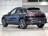 Certified 2024 Porsche Macan image 3